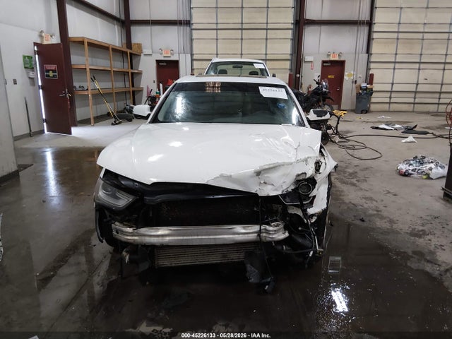 Audi A4 2.0t Premium Plus 2016 WAUEFAFL0GN007312 Image 13