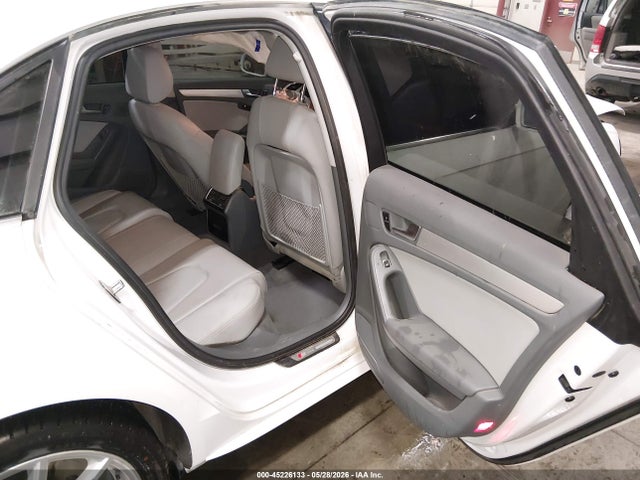 Audi A4 2.0t Premium Plus 2016 WAUEFAFL0GN007312 Image 8