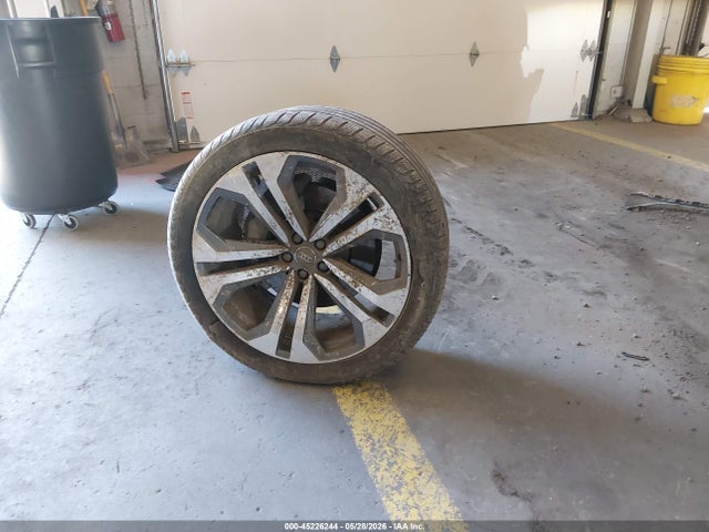 Audi Q8 55 Premium 2019 WA1CVAF13KD018485 Image 12