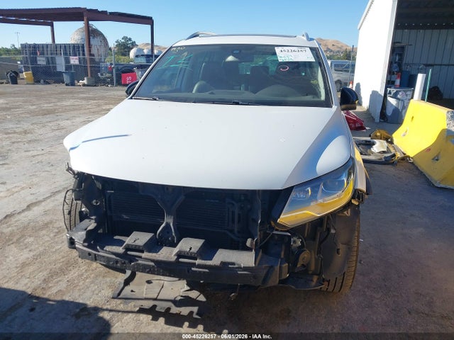 45226257 :رقم المزاد ، WVGUV7AX8HW509927 vin ، 2017 Volkswagen Tiguan 2.0t Sport مزاد بيع