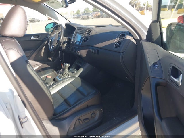 45226257 :رقم المزاد ، WVGUV7AX8HW509927 vin ، 2017 Volkswagen Tiguan 2.0t Sport مزاد بيع
