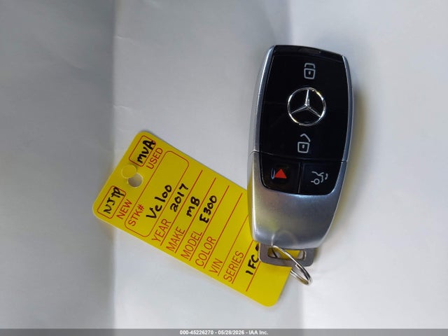 2017 Mercedes-benz E 300 4matic მანქანა იყიდება აუქციონზე, vin: WDDZF4KB7HA031821, აუქციონის ნომერი: 45226270