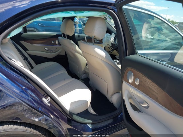 2017 Mercedes-benz E 300 4matic მანქანა იყიდება აუქციონზე, vin: WDDZF4KB7HA031821, აუქციონის ნომერი: 45226270