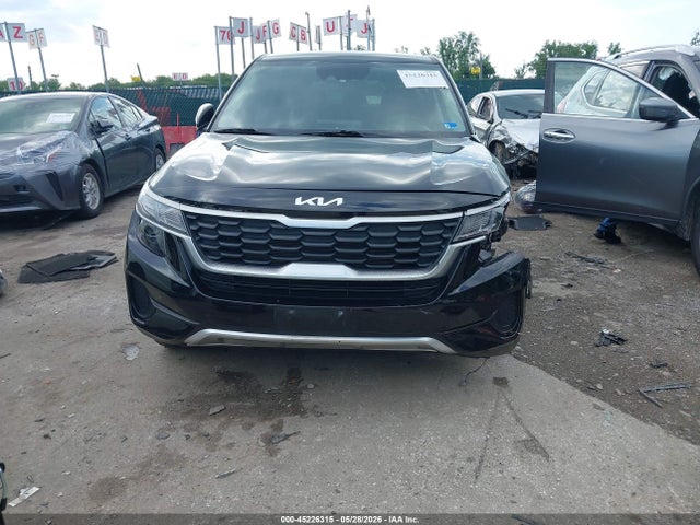 Продаж на аукціоні авто 2023 Kia Seltos Lx, vin: KNDEPCAA2P7457310, номер лоту: 45226315