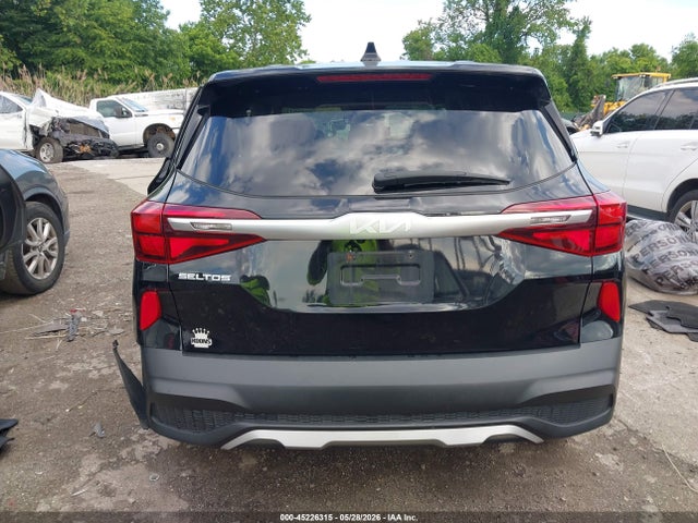 Продаж на аукціоні авто 2023 Kia Seltos Lx, vin: KNDEPCAA2P7457310, номер лоту: 45226315