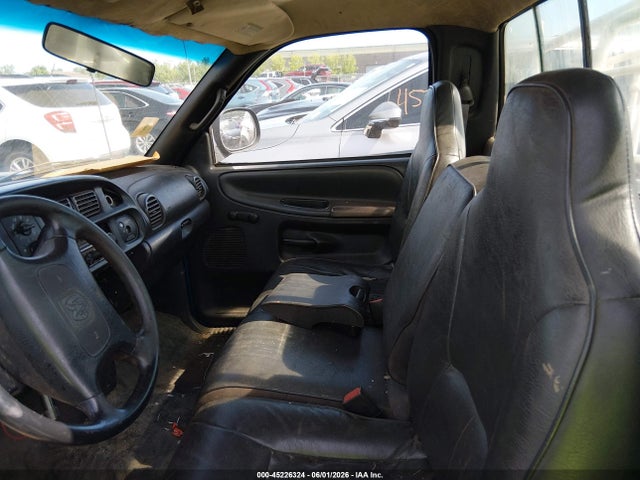 45226324 :رقم المزاد ، 1B7HC16Y1WS683305 vin ، 1998 Dodge Ram 1500 St مزاد بيع