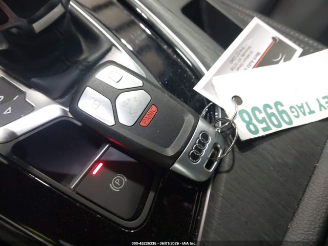 Продаж на аукціоні авто 2021 Audi A4 Premium 45 Tfsi S Line Quattro S Tronic, vin: WAUDAAF46MN004560, номер лоту: 45226335