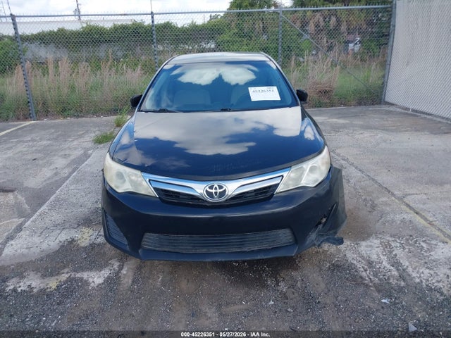 2014 Toyota Camry Le მანქანა იყიდება აუქციონზე, vin: 4T4BF1FKXER414734, აუქციონის ნომერი: 45226351