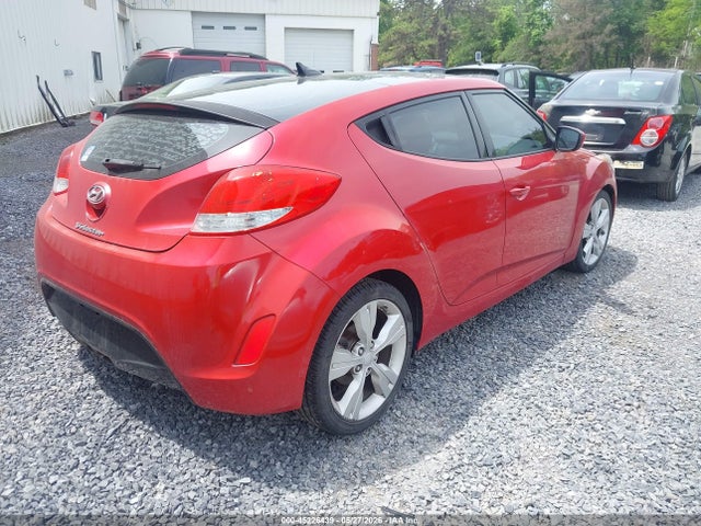 45226439 :رقم المزاد ، KMHTC6AD8HU321079 vin ، 2017 Hyundai Veloster Value Edition مزاد بيع