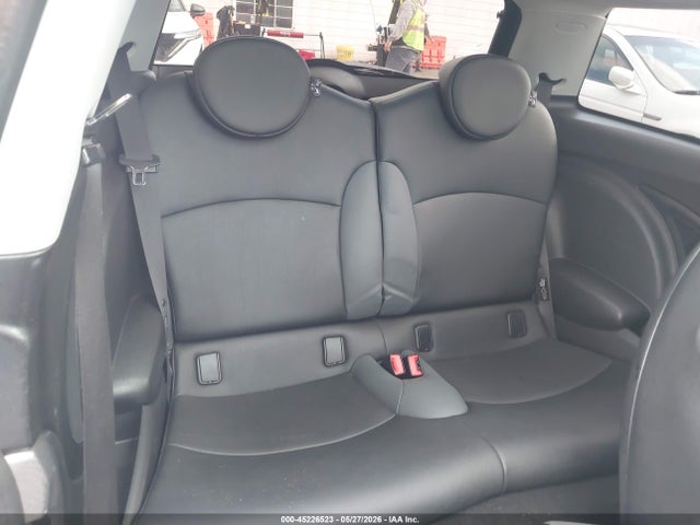 Продажа на аукционе авто 2008 Mini Cooper S, vin: WMWMF73558TV33839, номер лота: 45226523