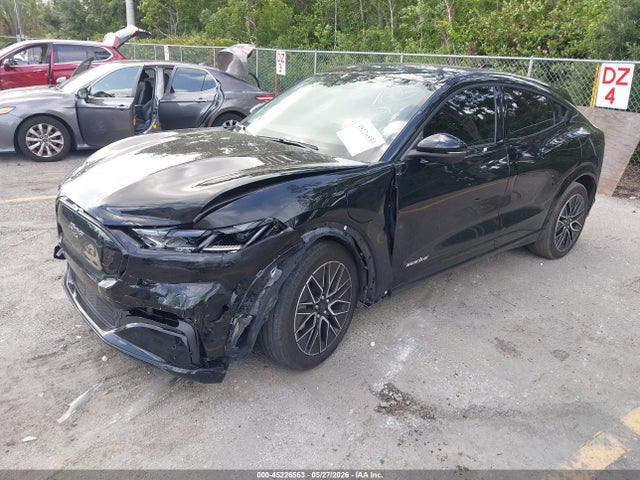 Ford Mustang Mach-e Premium 2024 3FMTK3R41RMA31603 Image 2