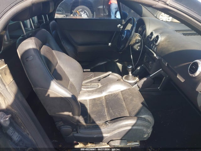 45226561 :رقم المزاد ، TRUUT28NX11007351 vin ، 2001 Audi Tt مزاد بيع