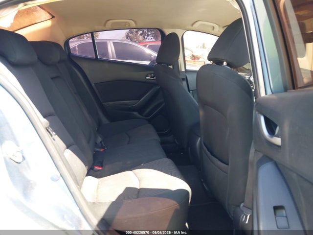 JM1BM1U78G1332332 Mazda Mazda3 I Sport