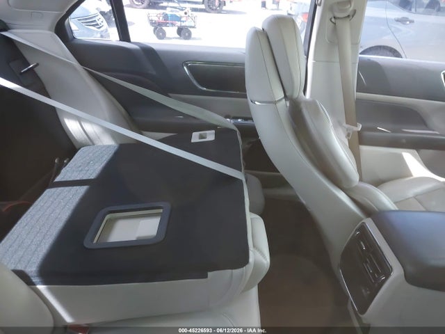 Lincoln Continental Select 2019 1LN6L9SK5K5614483 Image 8