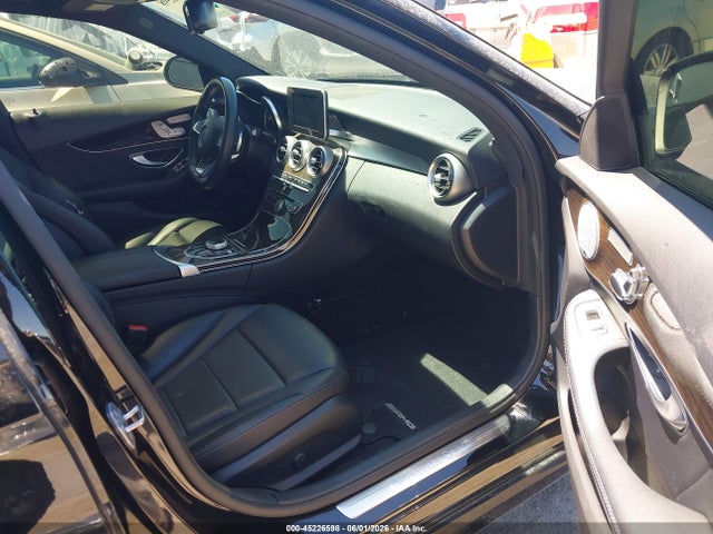 55SWF4JB7JU264799 Mercedes-Benz C 300