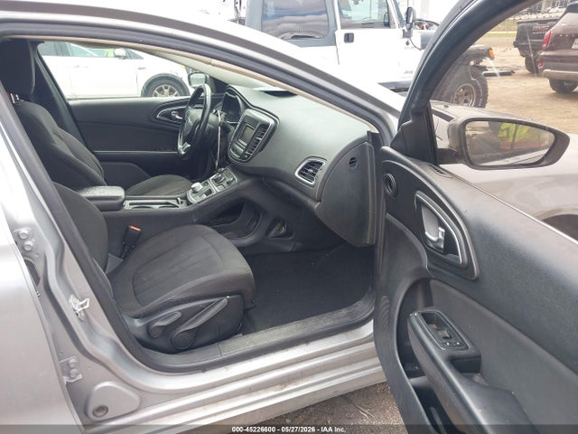 Продажа на аукционе авто 2015 Chrysler 200 Limited, vin: 1C3CCCAB9FN658888, номер лота: 45226600