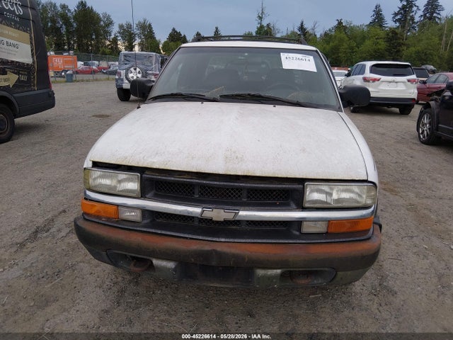 45226614 :رقم المزاد ، 1GCDT13X13K112693 vin ، 2003 Chevrolet S-10 Ls مزاد بيع