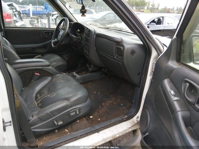 45226614 :رقم المزاد ، 1GCDT13X13K112693 vin ، 2003 Chevrolet S-10 Ls مزاد بيع