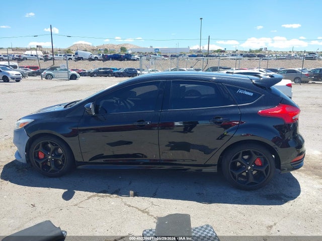 2017 Ford Focus St მანქანა იყიდება აუქციონზე, vin: 1FADP3L96HL270858, აუქციონის ნომერი: 45226691