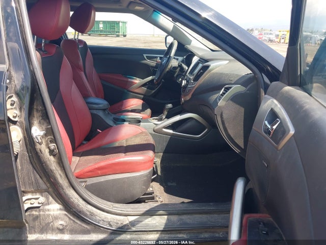45226692 :رقم المزاد ، KMHTC6AD6DU141996 vin ، 2013 Hyundai Veloster مزاد بيع