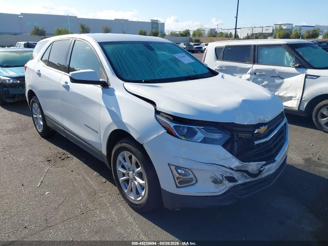 3GNAXJEV5JS575884 Chevrolet EQUINOX LT