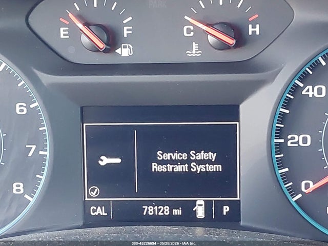 3GNAXJEV5JS575884 Chevrolet EQUINOX LT