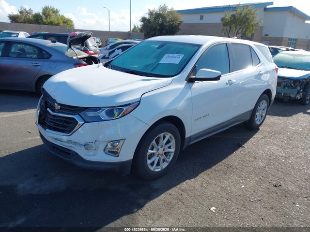 3GNAXJEV5JS575884 Chevrolet EQUINOX LT