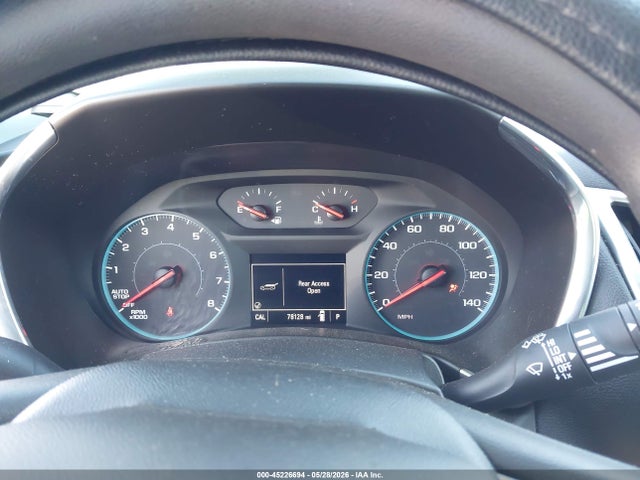 3GNAXJEV5JS575884 Chevrolet EQUINOX LT