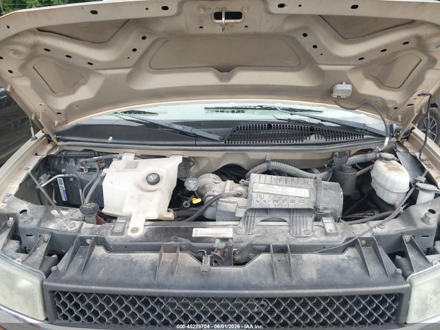 45226704 :رقم المزاد ، 1GAHG35UX51267670 vin ، 2005 Chevrolet Express مزاد بيع