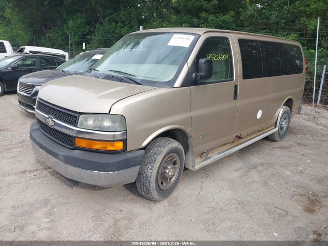 45226704 :رقم المزاد ، 1GAHG35UX51267670 vin ، 2005 Chevrolet Express مزاد بيع