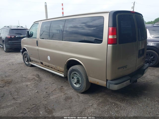 45226704 :رقم المزاد ، 1GAHG35UX51267670 vin ، 2005 Chevrolet Express مزاد بيع