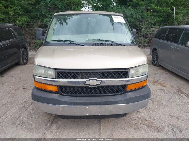 45226704 :رقم المزاد ، 1GAHG35UX51267670 vin ، 2005 Chevrolet Express مزاد بيع