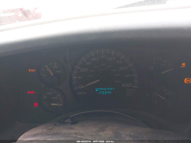 45226704 :رقم المزاد ، 1GAHG35UX51267670 vin ، 2005 Chevrolet Express مزاد بيع