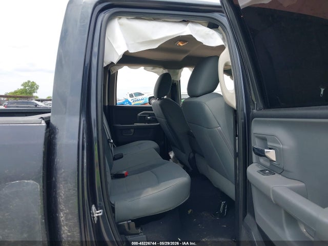 45226744 :رقم المزاد ، 1C6RR7GT2HS521217 vin ، 2017 Ram 1500 Slt  4x4 6'4 Box مزاد بيع