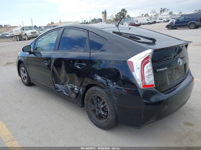 Продажа на аукционе авто 2015 Toyota Prius Two, vin: JTDKN3DU7F1922230, номер лота: 45226751