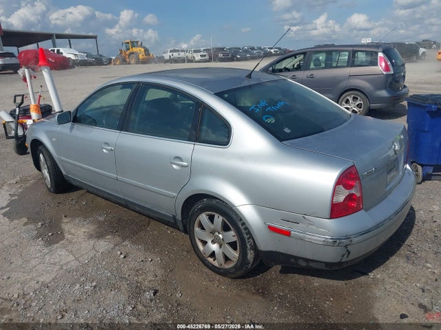 45226769 :رقم المزاد ، WVWRH63B93P198430 vin ، 2003 Volkswagen Passat Glx مزاد بيع