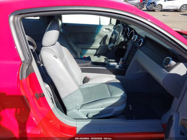 45226804 :رقم المزاد ، 1ZVHT80N185207349 vin ، 2008 Ford Mustang مزاد بيع