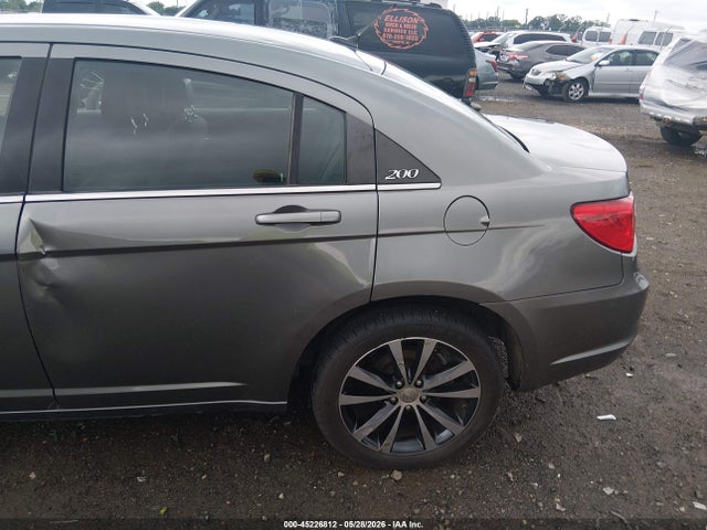 2013 Chrysler 200 Touring მანქანა იყიდება აუქციონზე, vin: 1C3CCBBB2DN584719, აუქციონის ნომერი: 45226812