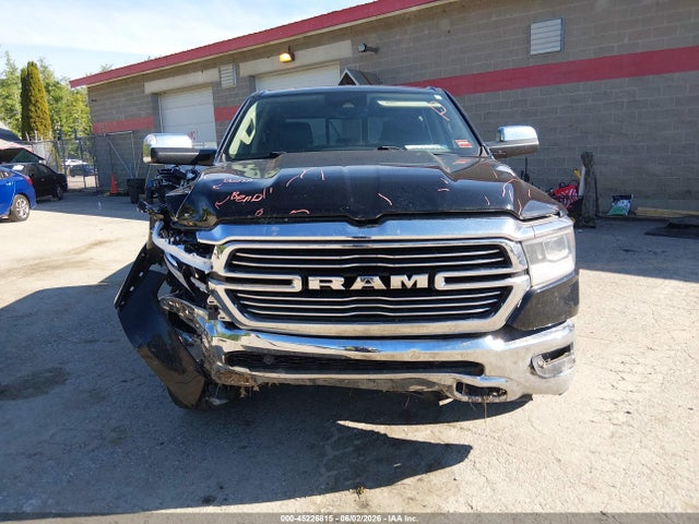 45226815 :رقم المزاد ، 1C6SRFRT2KN520034 vin ، 2019 Ram 1500 Laramie  4x4 6'4 Box مزاد بيع