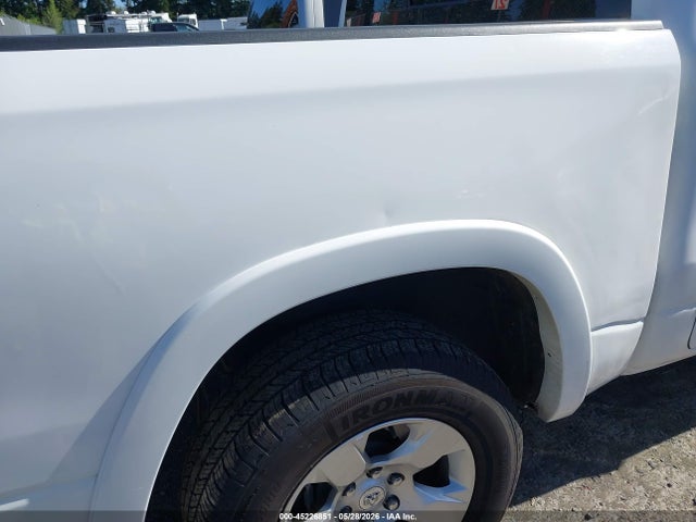 2025 Ram 1500 Big Horn  4x4 5'7 Box მანქანა იყიდება აუქციონზე, vin: 1C6SRFFPXSN562524, აუქციონის ნომერი: 45226851