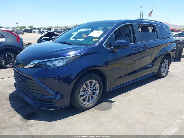 45226897 :رقم المزاد ، 5TDBSKFC6PS099446 vin ، 2023 Toyota Sienna Le مزاد بيع