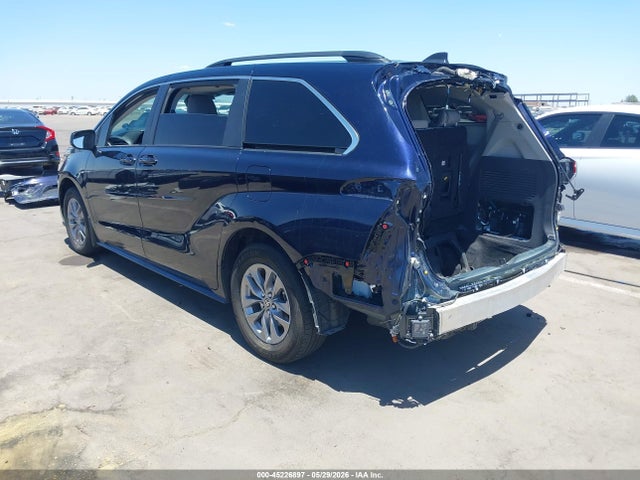 45226897 :رقم المزاد ، 5TDBSKFC6PS099446 vin ، 2023 Toyota Sienna Le مزاد بيع