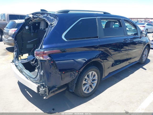 45226897 :رقم المزاد ، 5TDBSKFC6PS099446 vin ، 2023 Toyota Sienna Le مزاد بيع