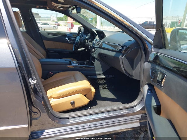 2010 Mercedes-benz E 550 მანქანა იყიდება აუქციონზე, vin: WDDHF7CB8AA027049, აუქციონის ნომერი: 45226904