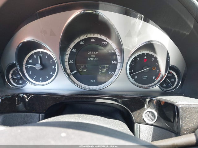 2010 Mercedes-benz E 550 მანქანა იყიდება აუქციონზე, vin: WDDHF7CB8AA027049, აუქციონის ნომერი: 45226904