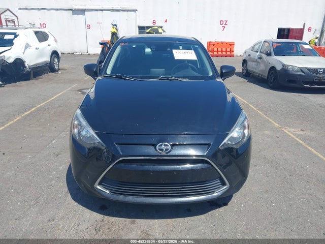 Scion IA 2016 3MYDLBZV3GY134618 Image 12