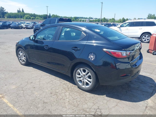 Scion IA 2016 3MYDLBZV3GY134618 Image 3
