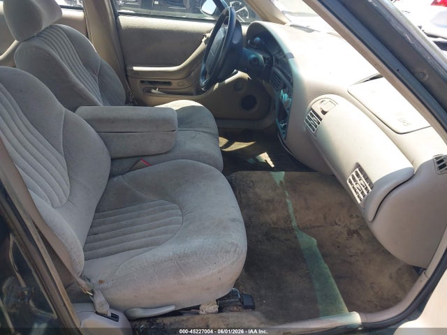 1998 Pontiac Bonneville Se მანქანა იყიდება აუქციონზე, vin: 1G2HX52K4W4229877, აუქციონის ნომერი: 45227004