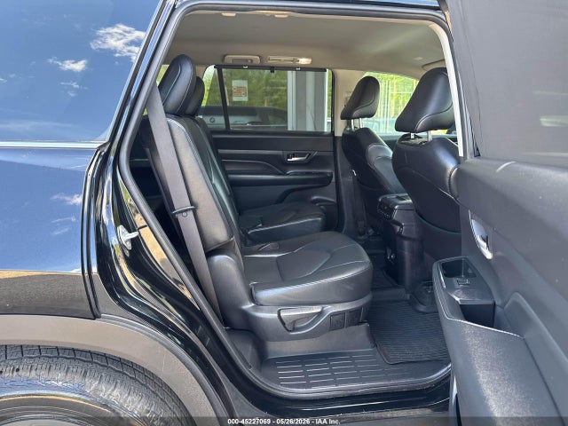 Aukcja sprzedaży 2024 Toyota Grand Highlander Xle, vin: 5TDAAAB55RS007973, numer aukcji: 45227069