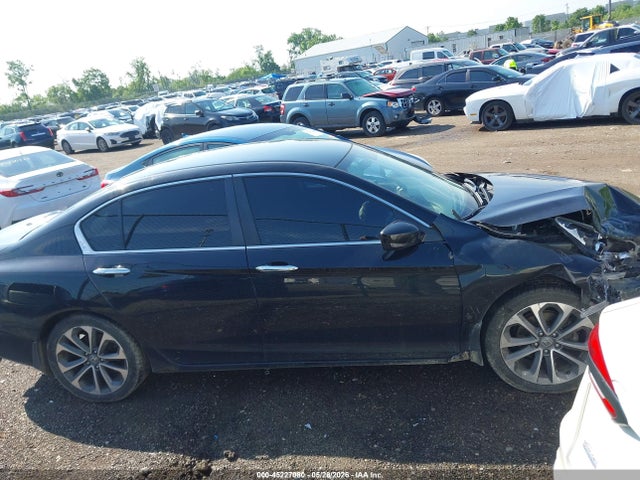 45227080 :رقم المزاد ، 1HGCR2F52FA053062 vin ، 2015 Honda Accord Sport مزاد بيع